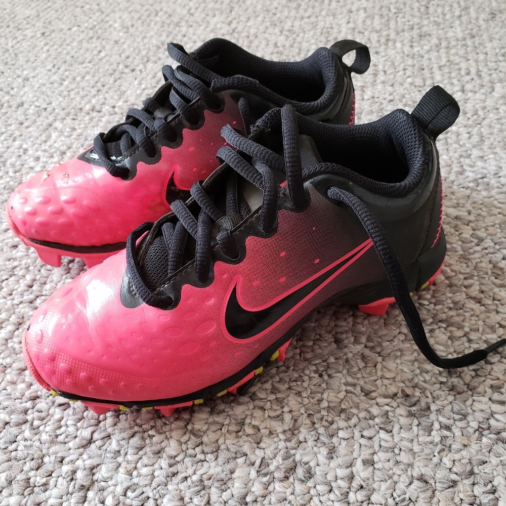 Girls cleats